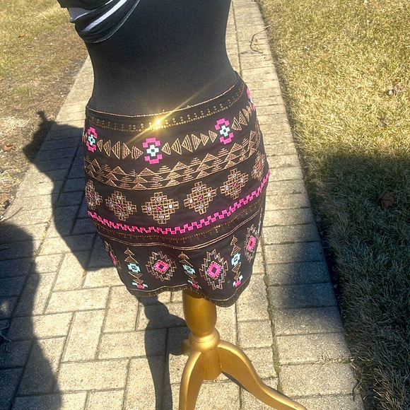 Mini skirt - Picture 1 of 10